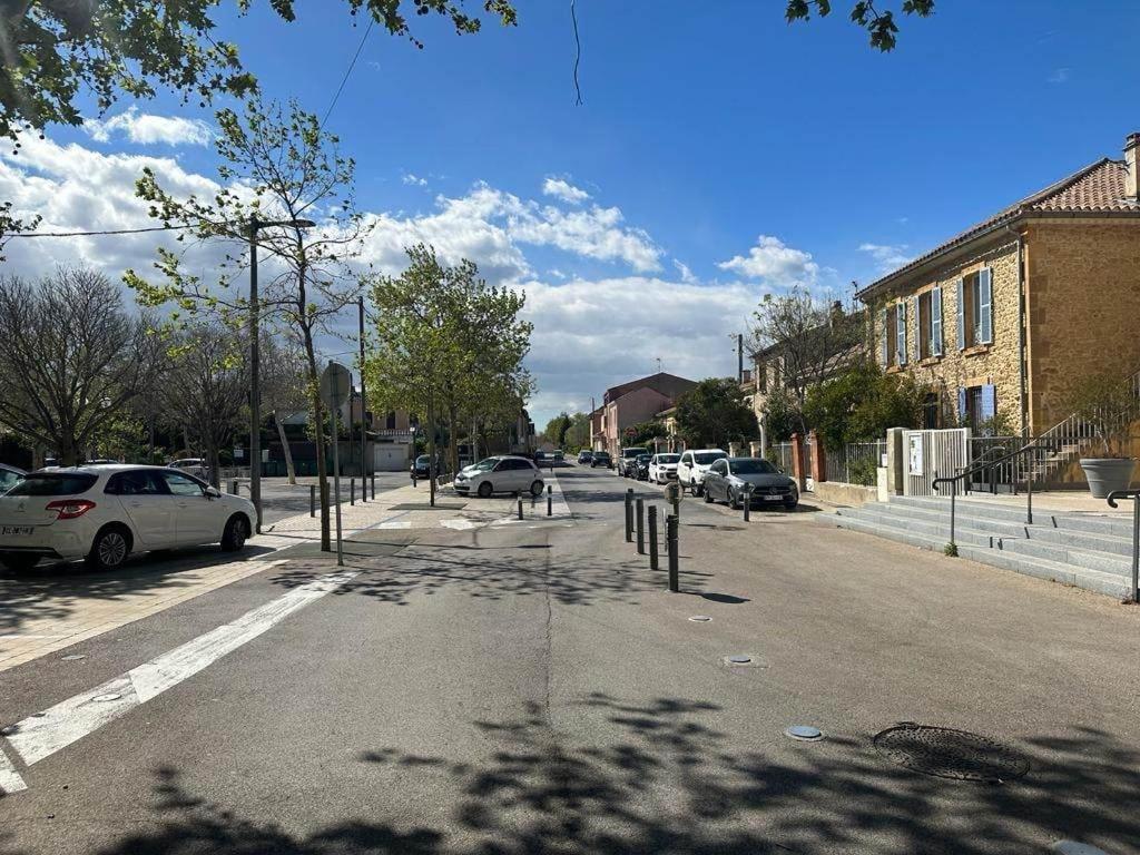 L'Hypercentre - Clim - Terrasse - Wifi Apartment Miramas Exterior photo